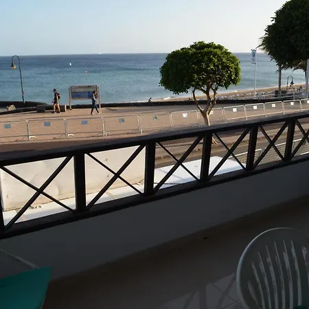 Apartamento Front Line Apartment Puerto del Carmen (Lanzarote)